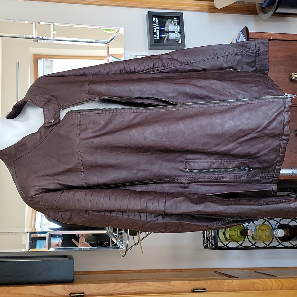 Roundtree & York. Leather like jacket. Brown. 3XB